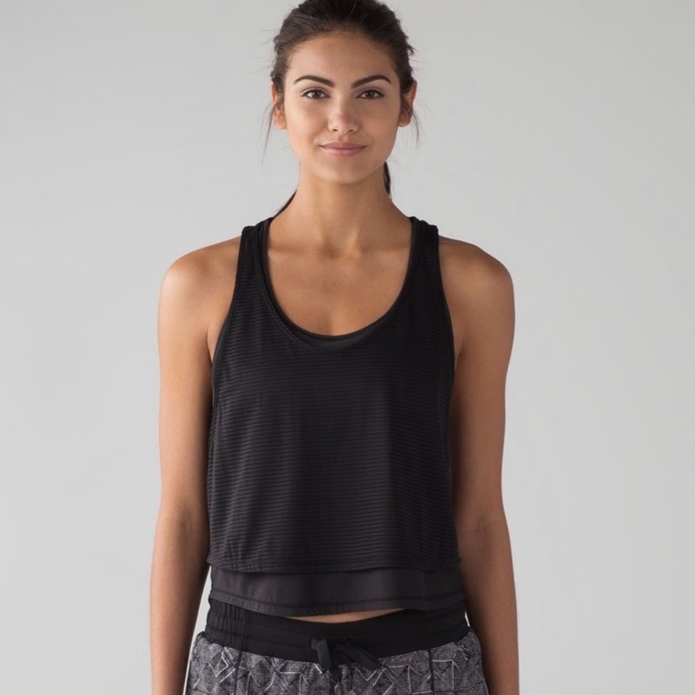 Lululemon Lean In Mesh Tank - Picture 4 of 10